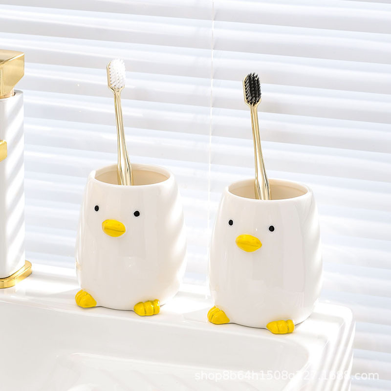 可爱鸭子刷牙杯子洗漱杯套装情侣一对家用漱口杯陶瓷创意牙刷牙缸