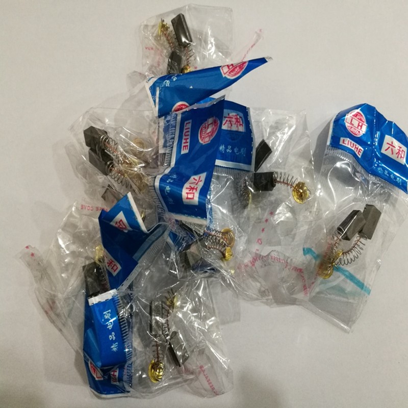 热销坚固角磨机适配碳刷KD18-100坚固配件六和碳刷适配电磨坚固碳