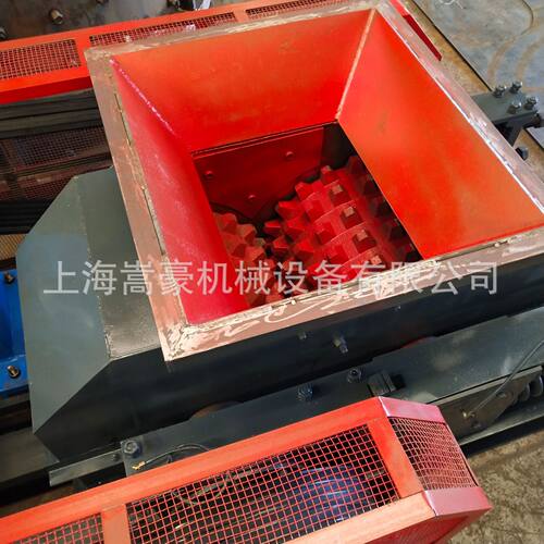 2PGC450*400齿辊破碎机 石油焦耐火砖混凝土碎石机 碎煤机 齿辊破