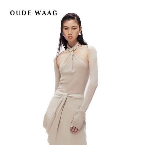 OUDE WAAG  亲肤设计感亮丝镂空扭结女装针织衫