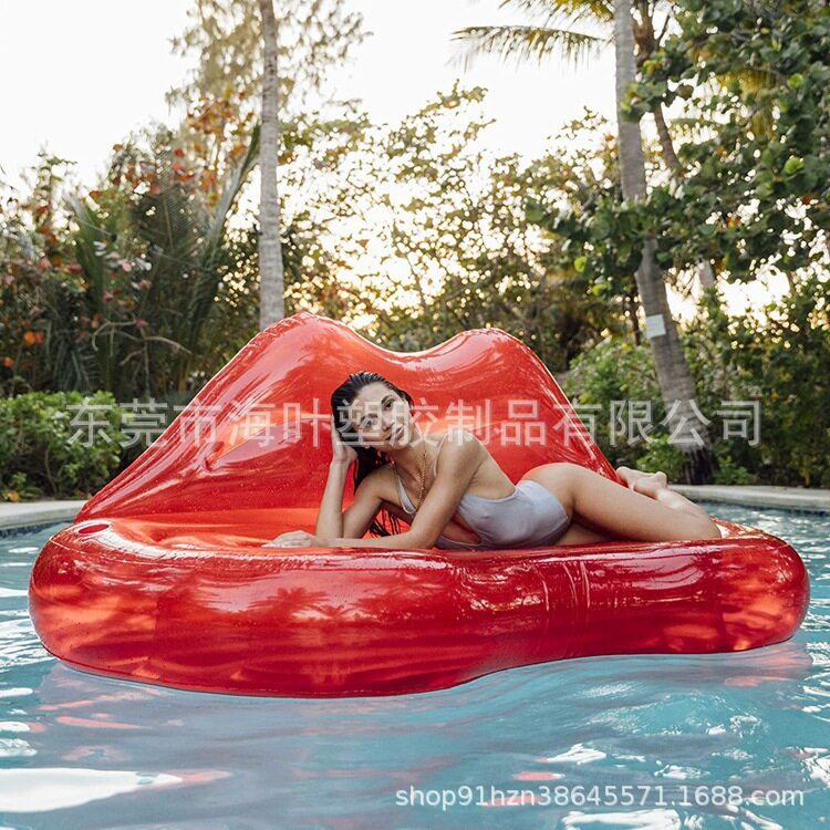 定制 pvc充气透明红色唇沙发 成人水上浮排 夏季泳池派对漂浮沙发