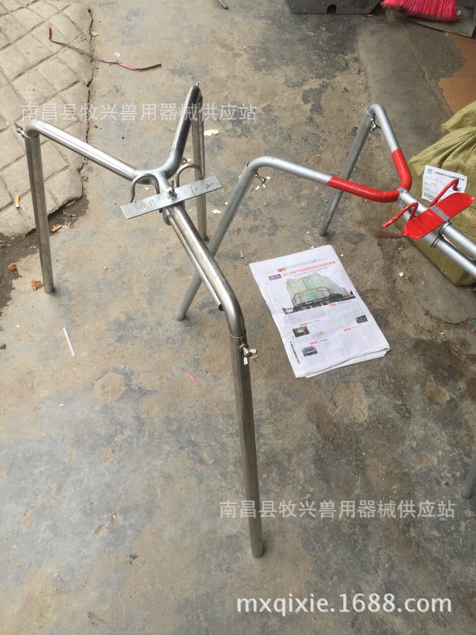 厂家不锈钢仔猪阉猪架阉割台便捷阉割架三角架畜牧、养殖业机械畜