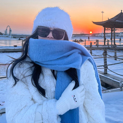 纯色雾霾蓝高级感冬季围巾