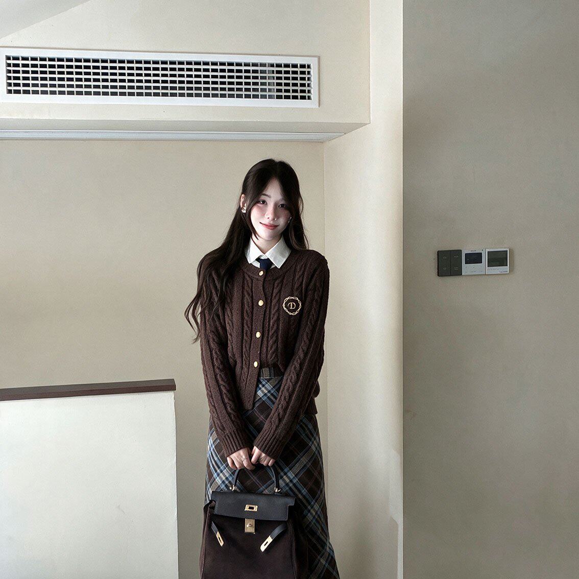 实拍大码女装美拉德穿搭针织开衫外套女胖mm秋季宽松麻花毛衣