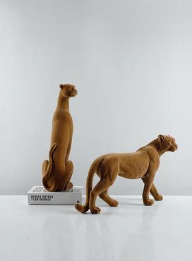 新家植绒豹饰品摆件家居客厅装饰品树脂工艺品酒柜桌面装饰高级感