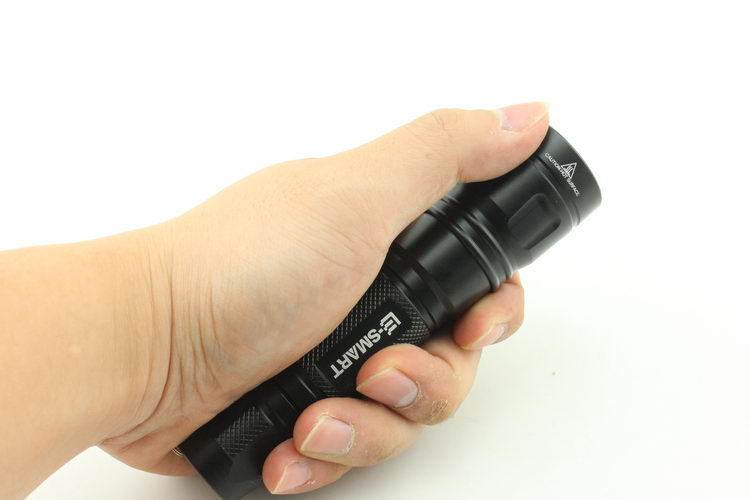 F12-L2 强光手电筒 迷你充电远射防水T6升级版