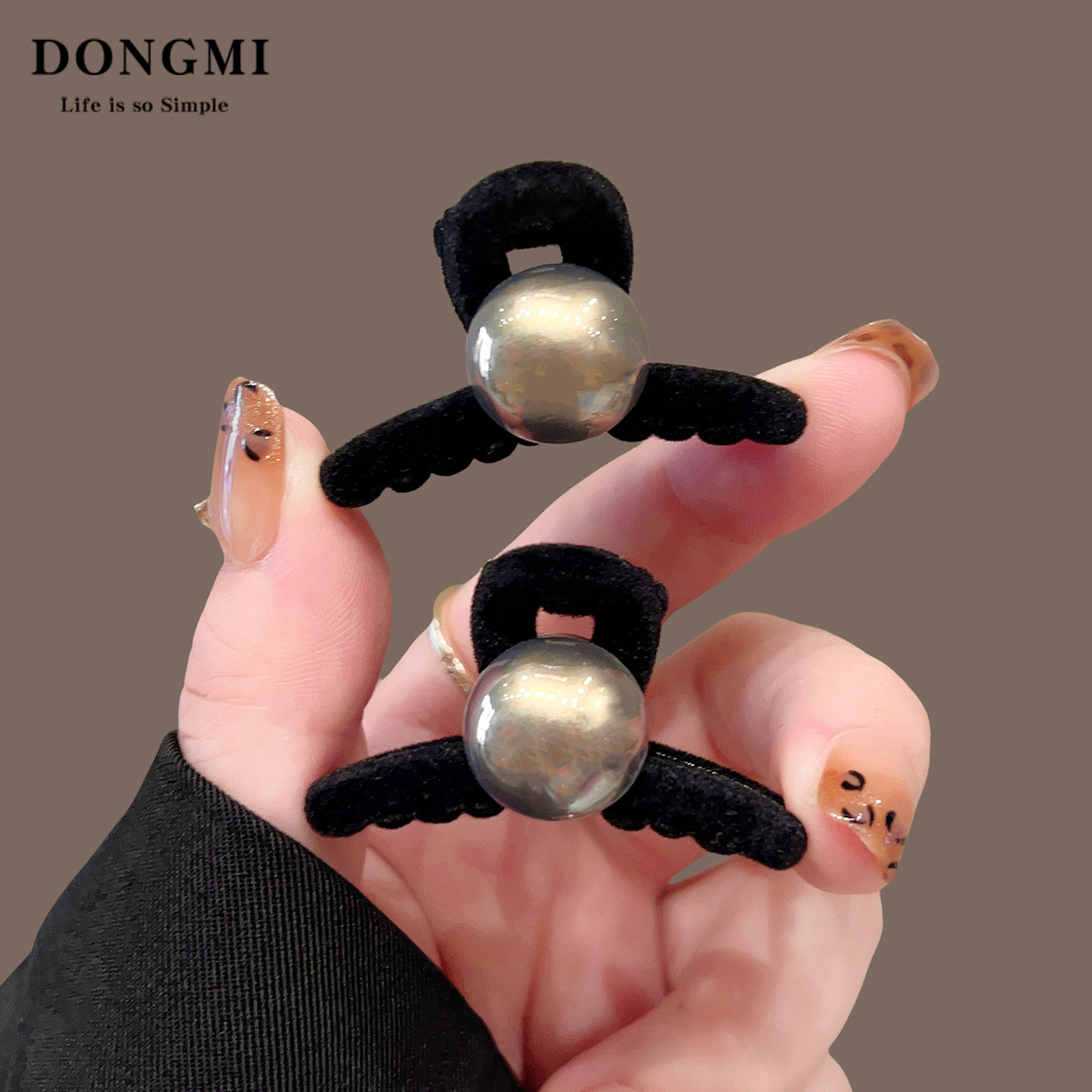 灰调珍珠丝绒小抓夹女2026新款高级感半扎发发夹刘海鲨鱼夹子头饰,饰品/流行首饰/时尚饰品新,发饰,淘宝优惠券,粉丝福利购,淘宝优惠卷