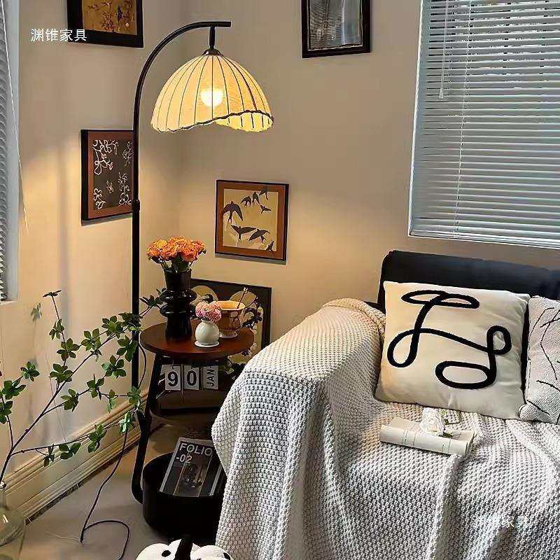 中古风落地灯客厅沙发旁边茶几氛围灯具卧室床头柜置物架一体台灯,玩具/童车/益智/积木/模型,毛绒/玩偶/公仔/布艺类玩具,淘宝优惠券,粉丝福利购,淘宝优惠卷