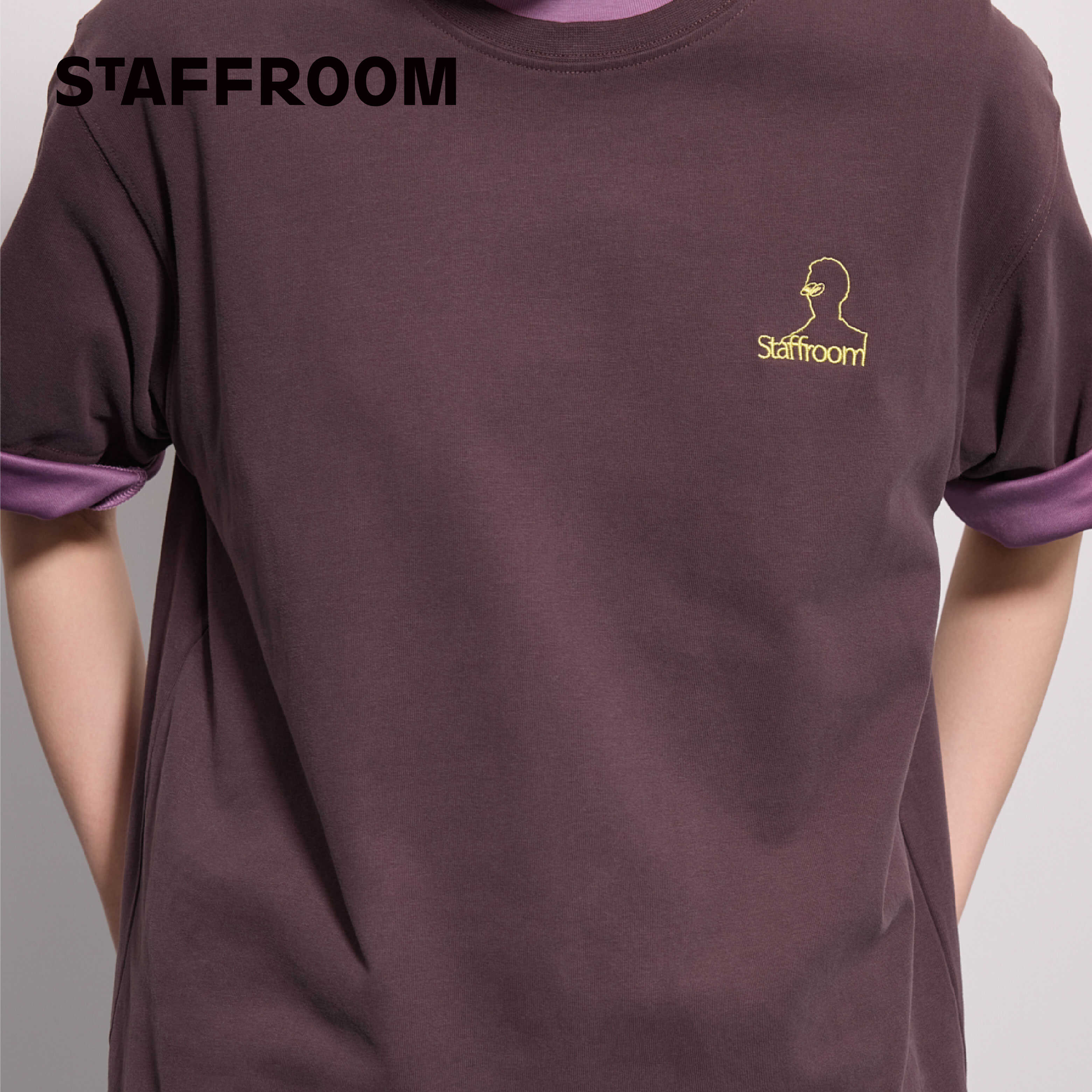 STAFFROOM 胸前刺绣Logo 磨毛T恤