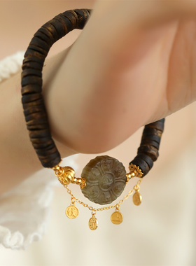 不规则奇楠沉香和田玉六字真言八卦牌弹力手串 S08874