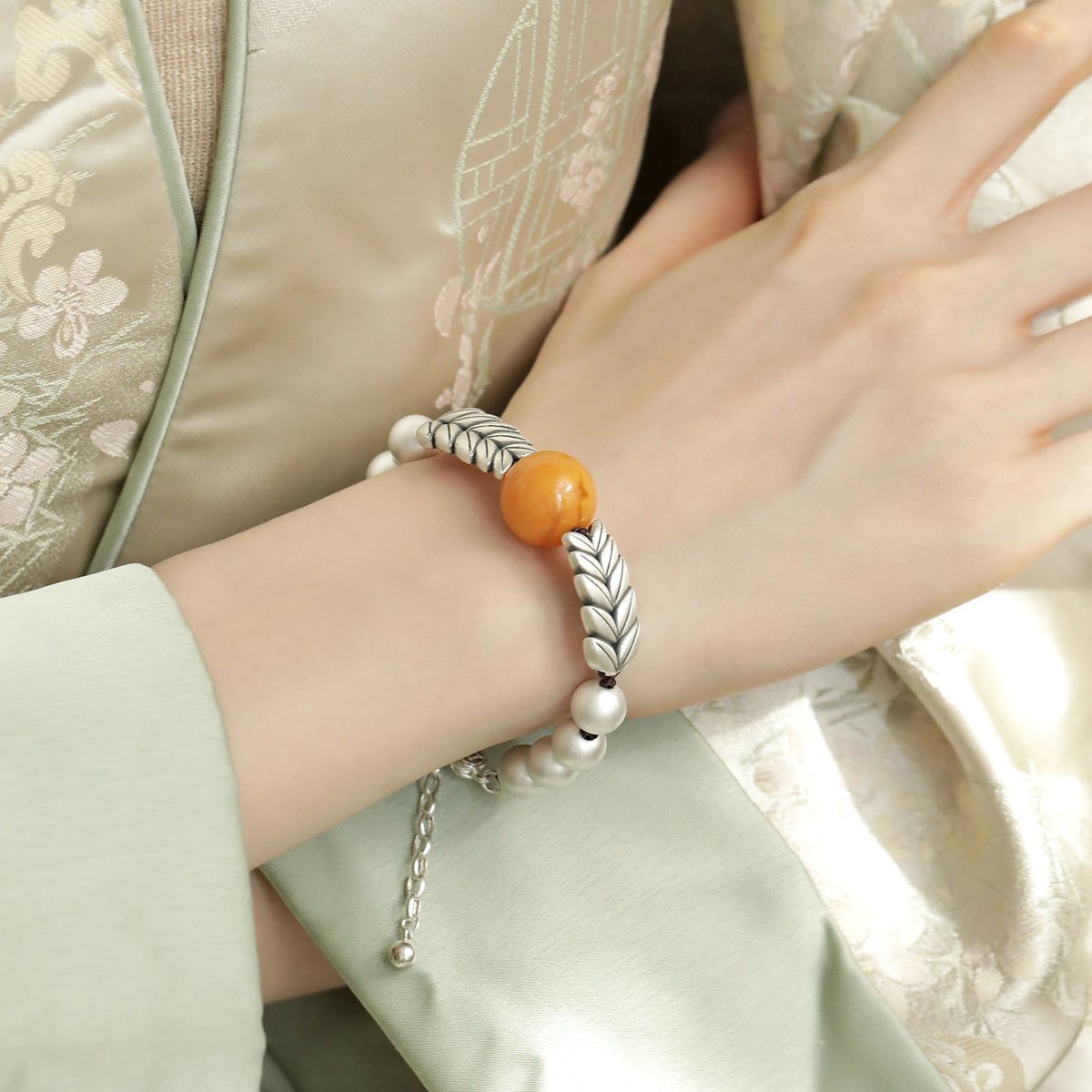 麦穗足银蜜蜡圆珠古法银珠福字手链延长链S925银民族风百搭S12800