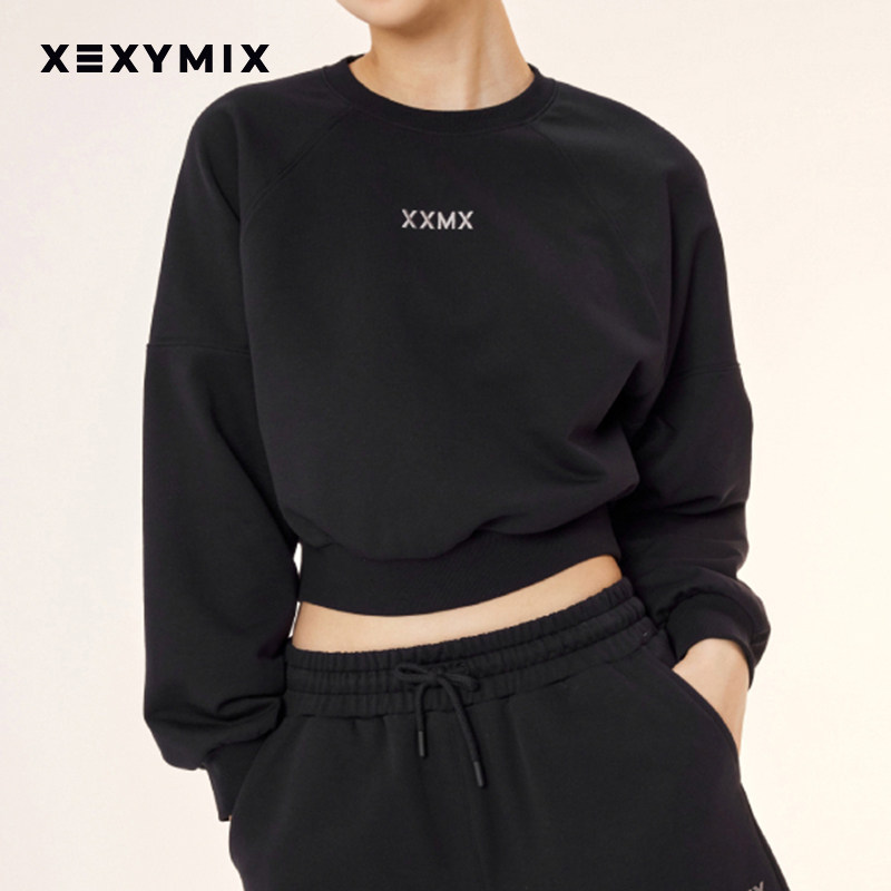 xexymix杰克茜韩国进口女露脐短款绣花落肩圆领卫衣显瘦XTFMT20J1