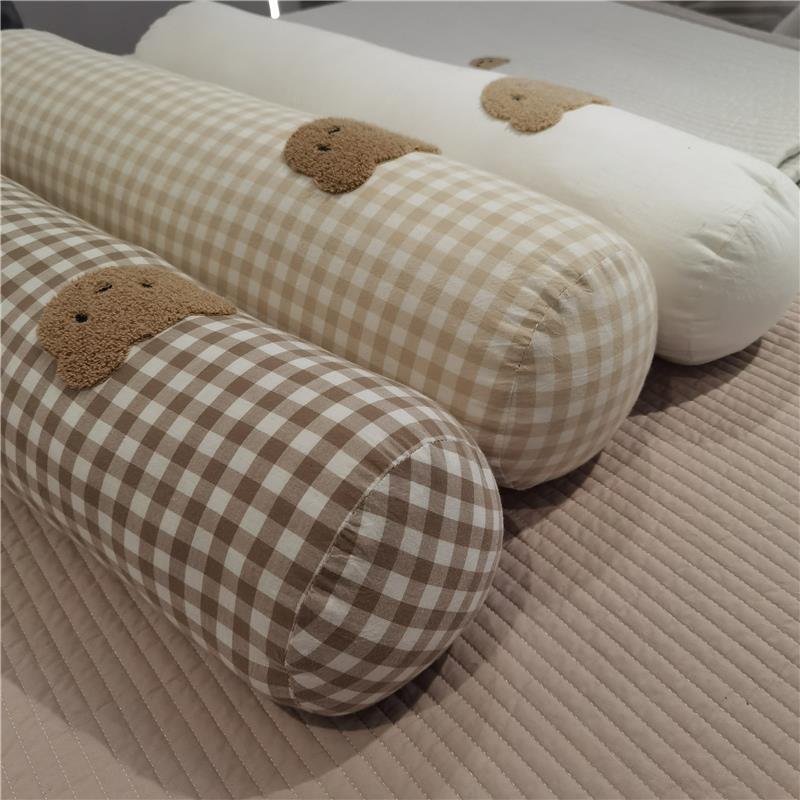 可爱的熊糖果枕头圆柱枕头女孩多用途公主风格卡通毛巾绣花腰枕头