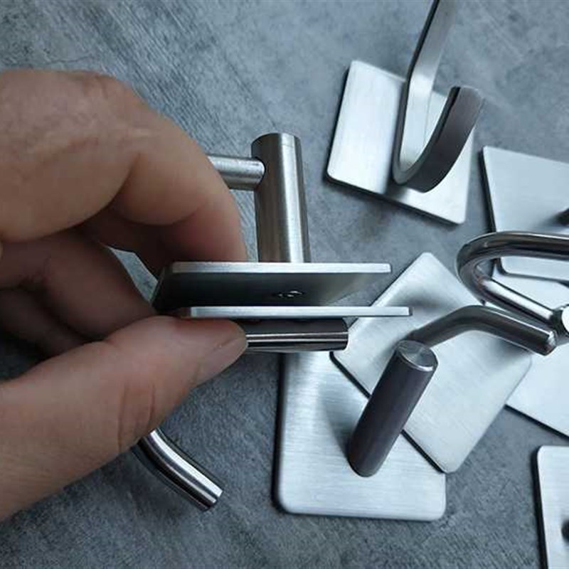 买二送一免钉挂钩无痕304不锈钢洗手间厨房挂拖布铁锅菜板贴墙粘