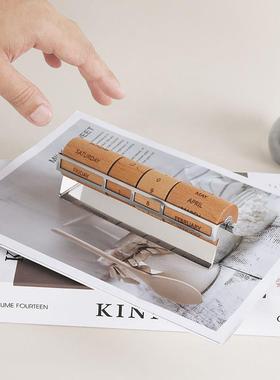 万年历木质创意个性旋转日历轻奢不锈钢摆件家居饰品桌面滚轮台历