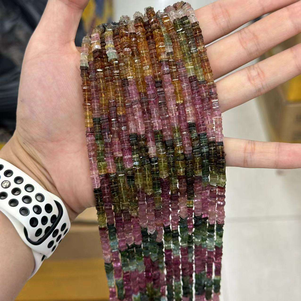 天然碧玺隔片彩虹分色透体碧玺方片Tourmaline不定形散珠半成品串