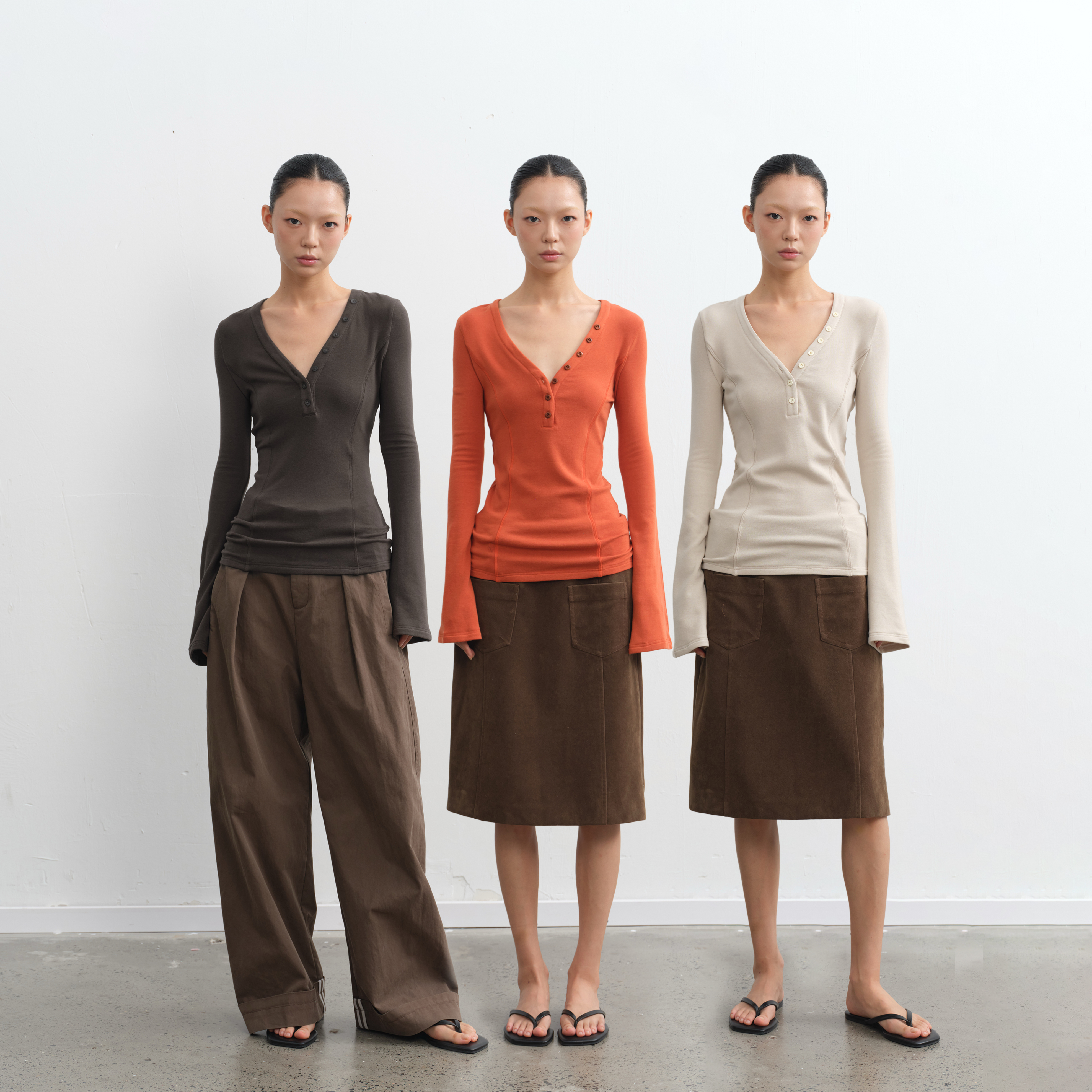 复古风经典V领亨利衫女修身上衣