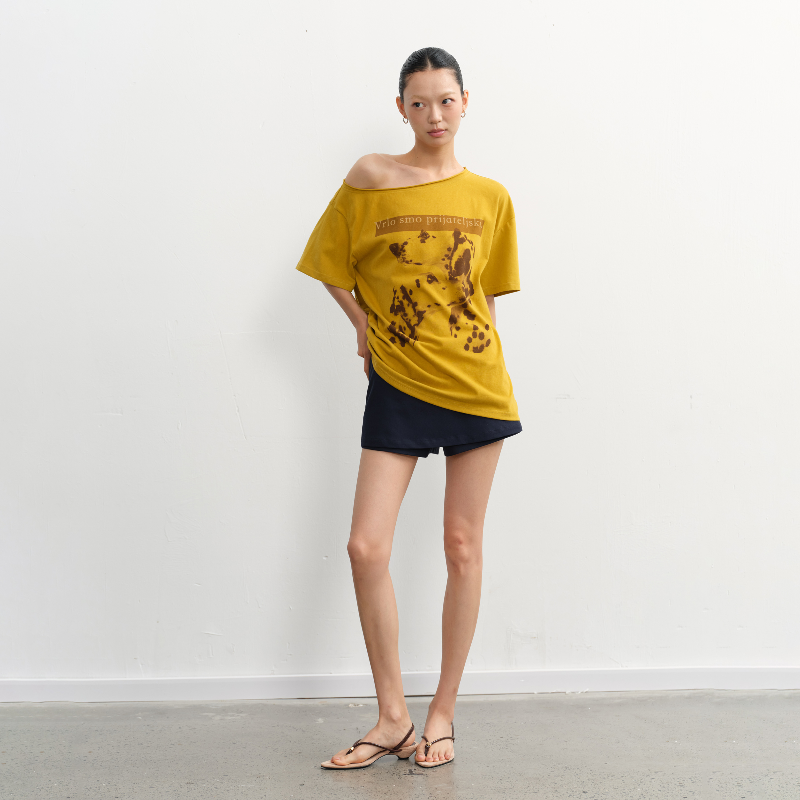 复古设计斑点狗印花针织短袖T恤