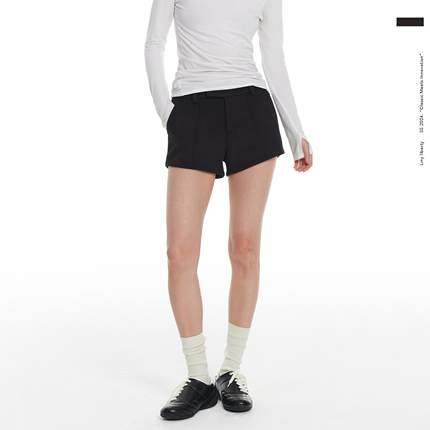 LINY LIBERTY 25SS 复古美式辣妹纯色百搭mini短裤女修身裤子