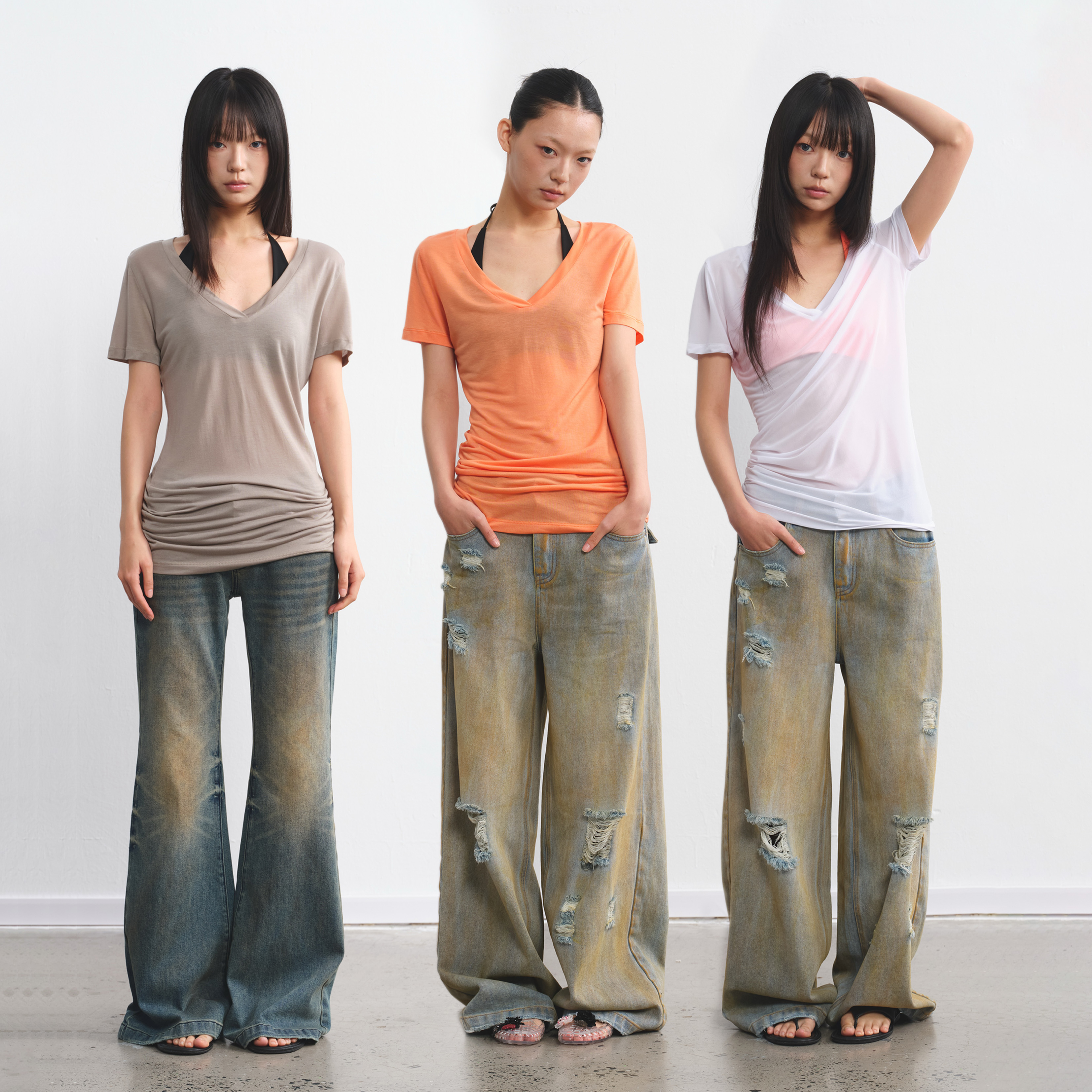 LINYLIBERTY简约V领短袖T恤女