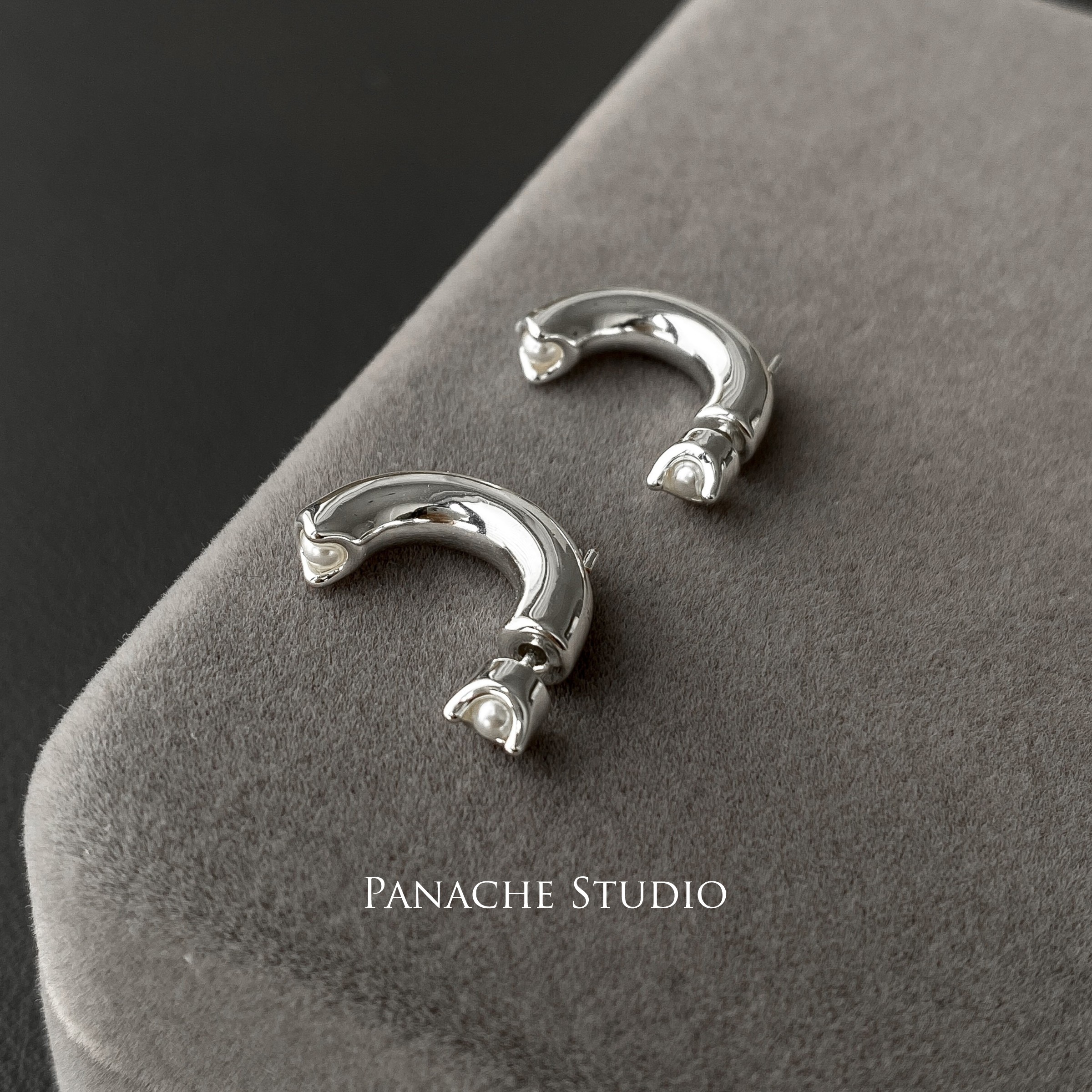 PANACHE 一款两戴小米珍珠C型后挂式耳环 气质简约高级小众耳钉女