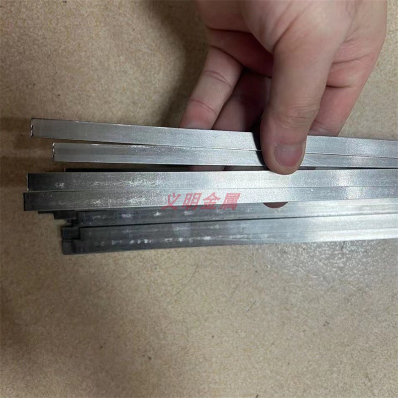 304不锈钢实心扁条方条 小方钢方棒 冷拉扁钢2X3X4X5X6X7X8X10mm