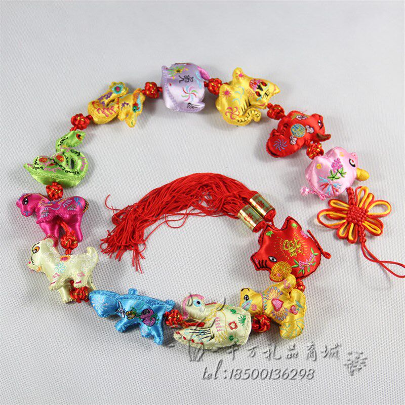 中国结十二生肖挂件立体布艺刺绣挂串外事商务礼品出国送老外