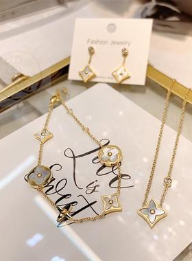 。Strong color retaining titanium steel 18K real gold furn p