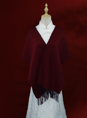 高档纯羊毛黑色披肩外搭女2025新款秋冬围巾披肩外搭两用妈妈礼物