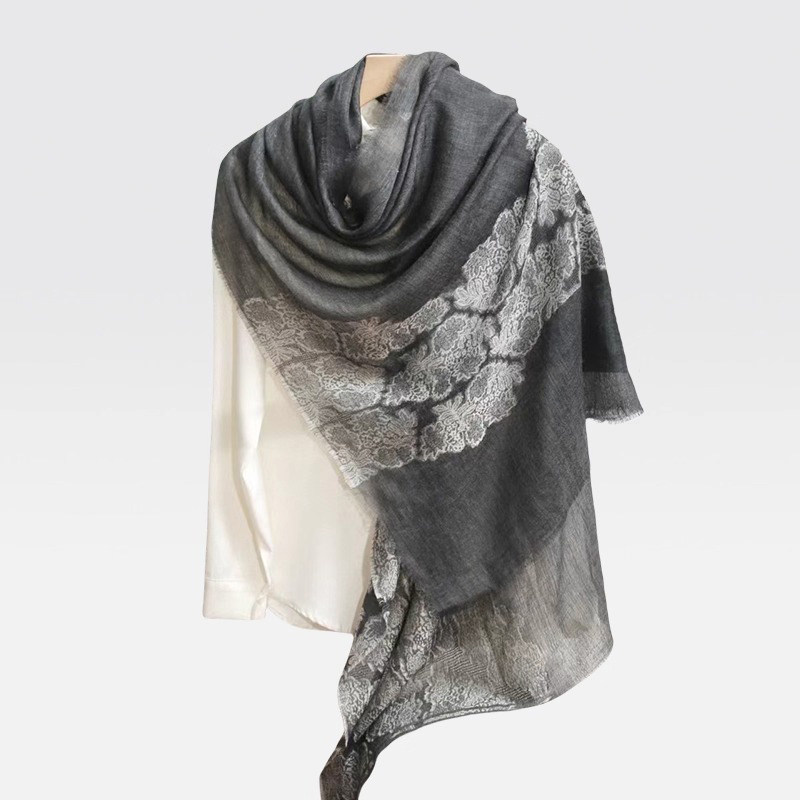 山羊绒手工刺绣羊毛巾女春秋季薄款丝巾空调披肩高端大气围巾女款