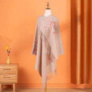 2025新款秋冬季纯羊毛围巾女士高端刺绣羊绒披肩妈妈旗袍外搭斗篷