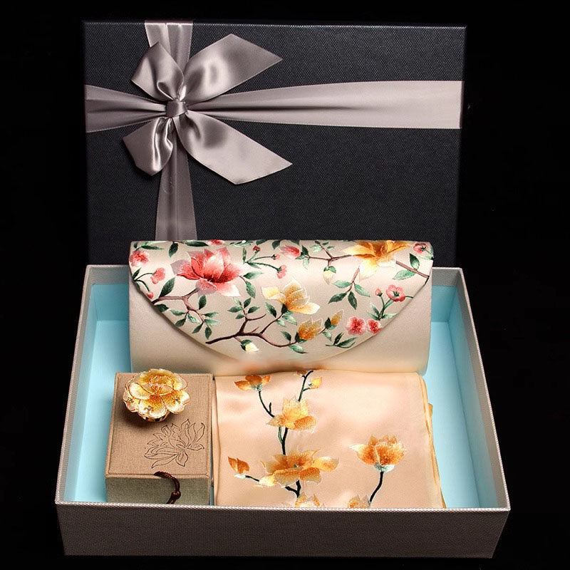 苏绣围巾手包丝巾民族风扣套装传统手工刺绣真丝绣花配旗袍礼盒装