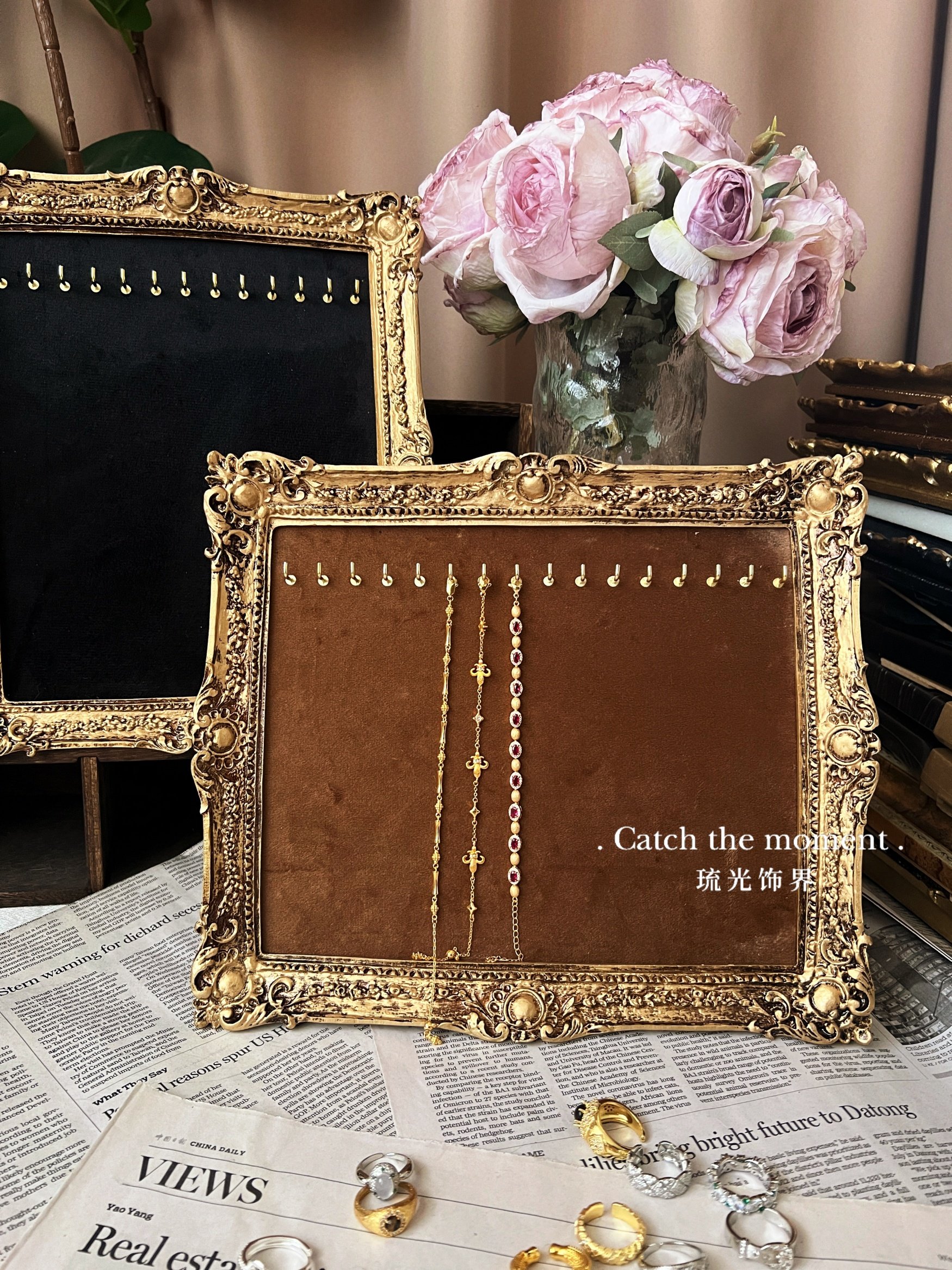 "Camples Necklace Plate" Винтажная Ретро фоторамка для демонстрации ювелирных изделий в витрине киоска. Изображение 1