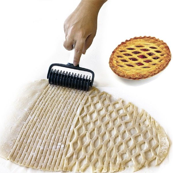Plastic Pizza Wheel Dough Knife Embossing Roller Lattice
