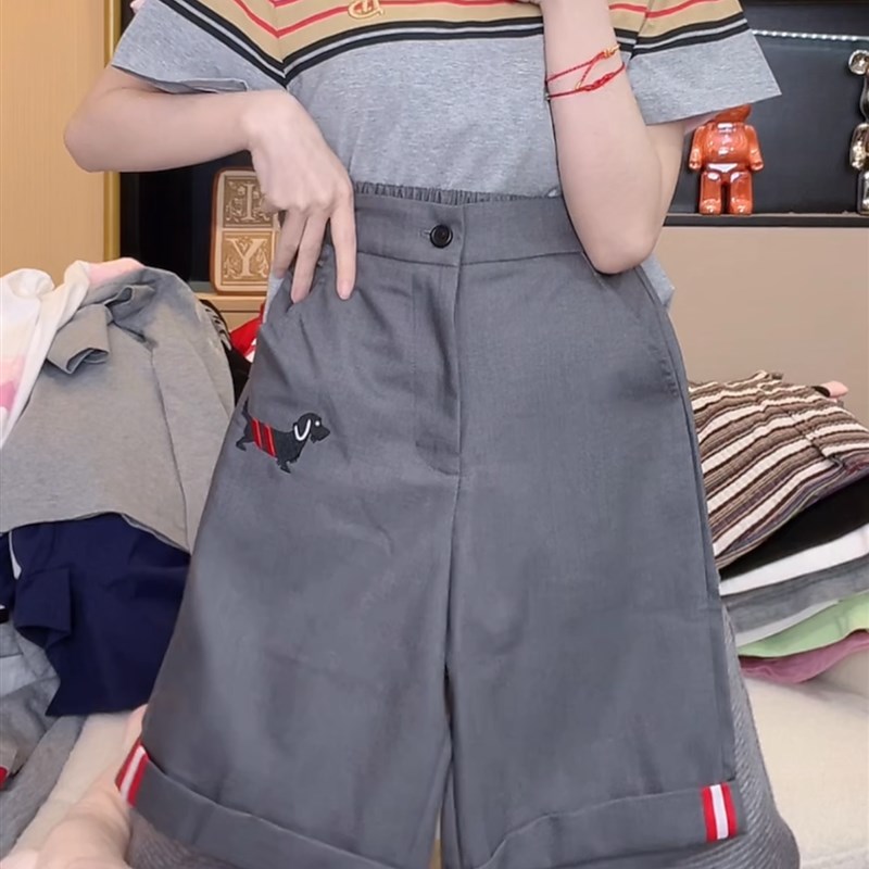 设计感灰色西装短裤女夏2024新款高腰显瘦宽松a字阔腿休闲五分裤