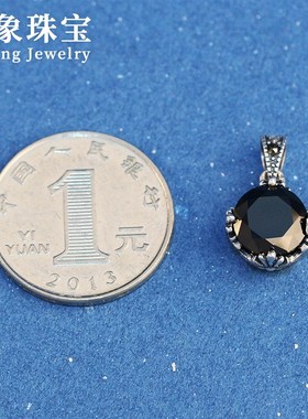 个性镶嵌黑锆石吊坠s925银泰银复古克罗芯十字架圆形锁骨链挂件