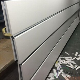 热销中国石化白色烤漆1mm户外加油站罩棚s型300防风铝条扣吊顶天