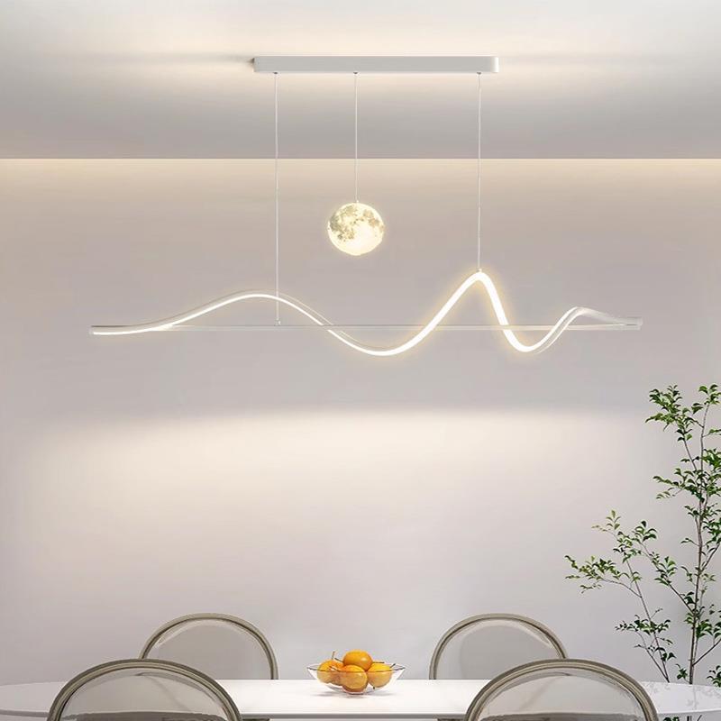 餐厅吊灯简约现代饭厅吧台灯具2023年新款北欧创意长条餐厅吊灯