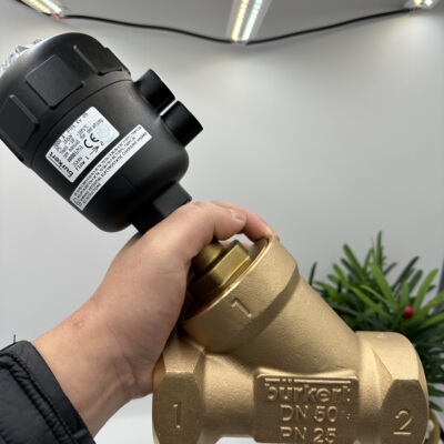 burkert宝德气动角座阀2000A