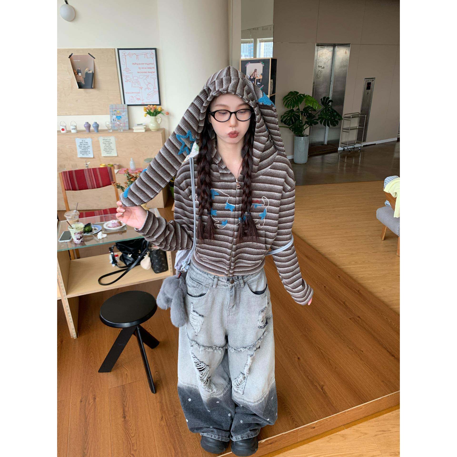 198布丁美式覆古条纹兔耳朵连帽卫衣外套女秋冬新款宽松短款上衣