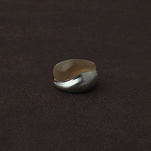 OLIO E ACETO油醋汁·OUDE WAAG 合作系列 双环戒指 黑牛角白牛角