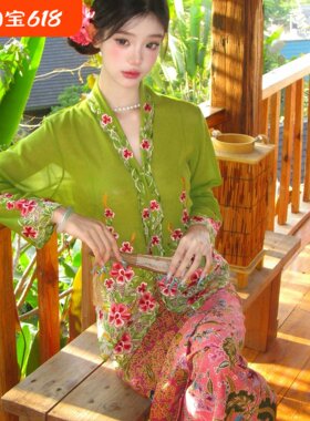 簪花旅拍服装超火写真穿搭