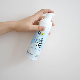 日本白色羽绒服清洗剂免水洗家用油污专用喷雾泡沫干洗擦洗清洁剂