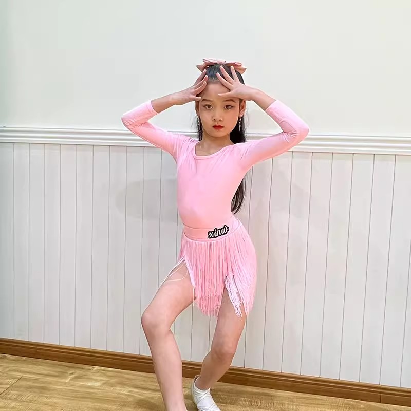 2025秋冬季女童拉丁舞练习服长袖圆领上衣分体流苏短裙训练套装
