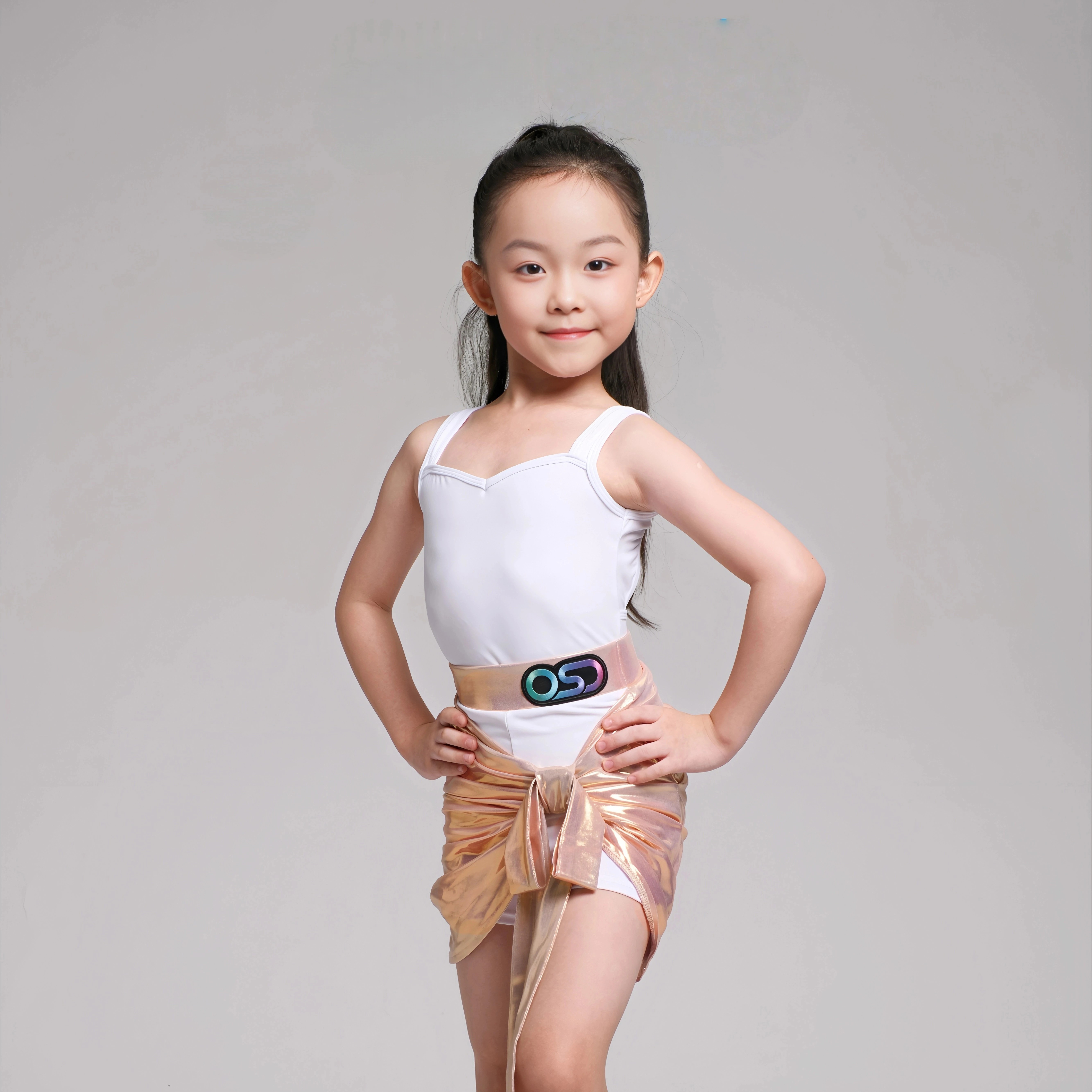 2025新款彩标吊带女童拉丁舞服
