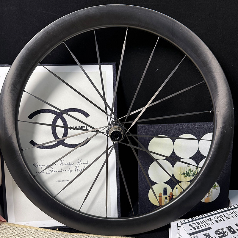 国产DTswiss花鼓公路碳纤维轮组60t棘爪50框碟刹真空碳刀开口车轮