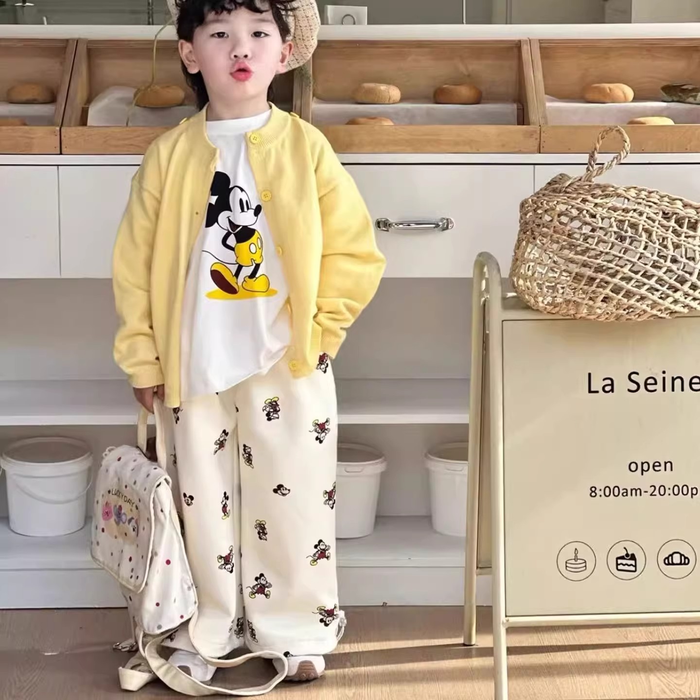 男童新款可爱俏皮米奇套装2025毛衣开衫米奇打底衫米奇裤子套装潮