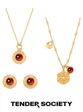 马鞍扣金色刻纹琉璃项链耳钉