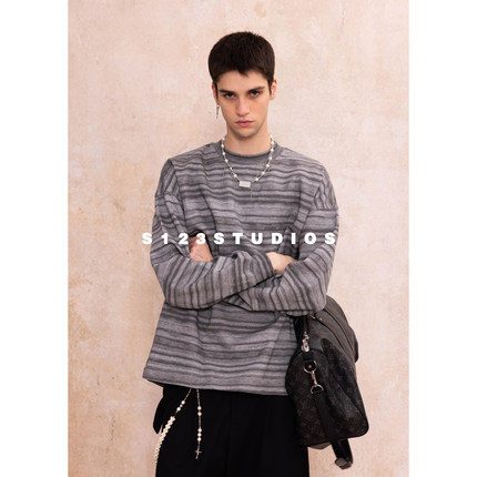 S123 渐变做旧条纹高级感圆领长袖T恤男秋季新款宽松打底上衣