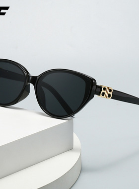 新款猫眼墨镜女网红时尚防紫外线太阳镜潮流街拍防晒太阳眼镜